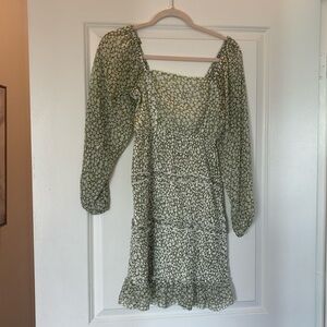 Green and white floral dress size XS